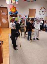 V škôlke máme veľký bál, hurá je tu karneval!