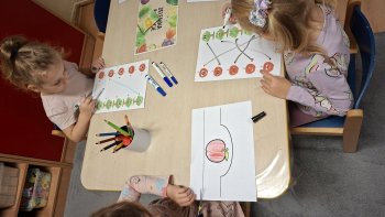  Medzinárodný deň jablka