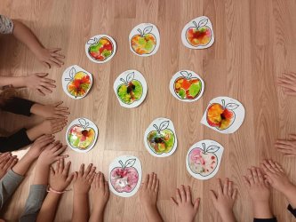  Medzinárodný deň jablka