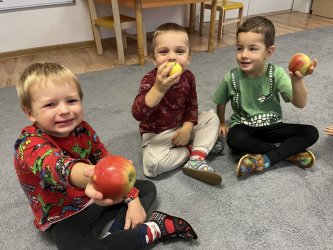  Medzinárodný deň jablka