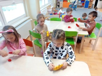  Medzinárodný deň jablka