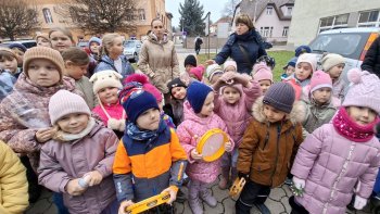 ,,Bubnujeme, aby bolo deti lepšie počuť