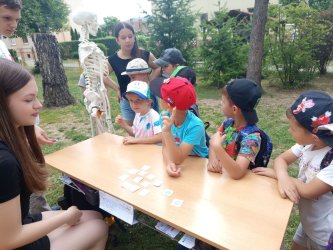 Evička nám ochorela