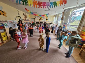 Fašiangový karneval v našej škôlke: Deň plný masiek a smiechu