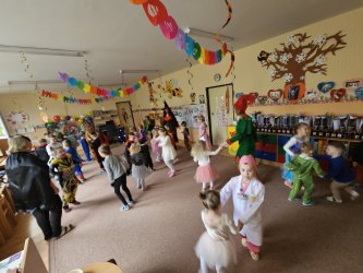 Fašiangový karneval v našej škôlke: Deň plný masiek a smiechu