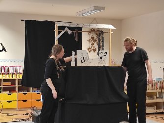 Múdra Zuzka a blázni