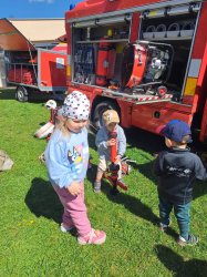 Deti z Elokovaného pracoviska, I.Krasku 60 navštívili hasiči z DHZ Krupina